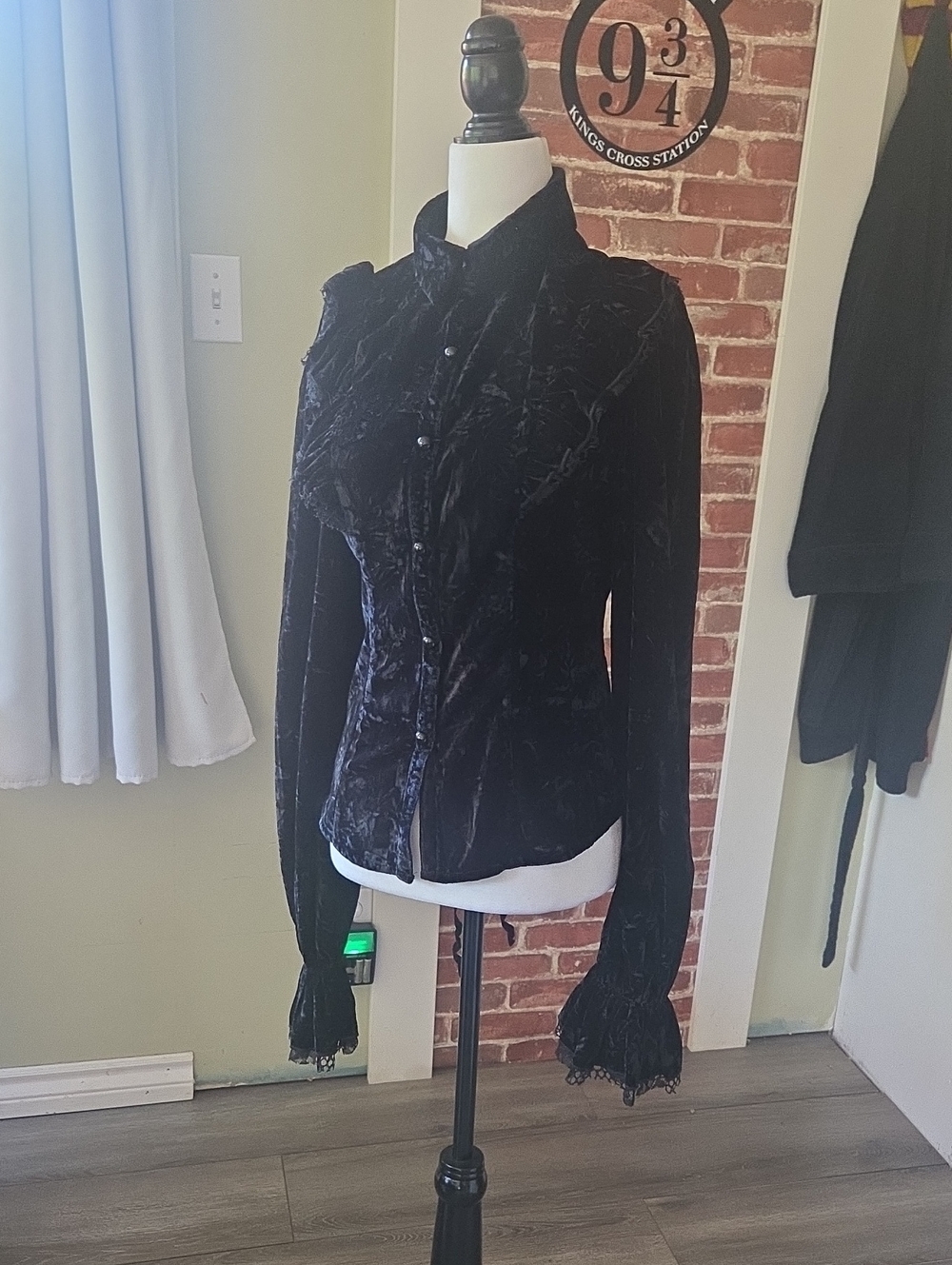 Punk Rave Velvet Top - Picture 3 of 7